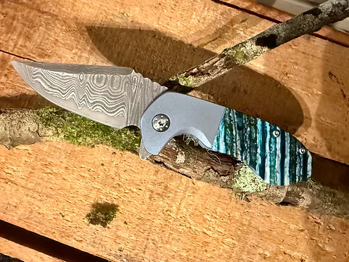Alpha 2.75 Pocket Knife