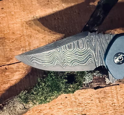 Alpha 2.75 Pocket Knife